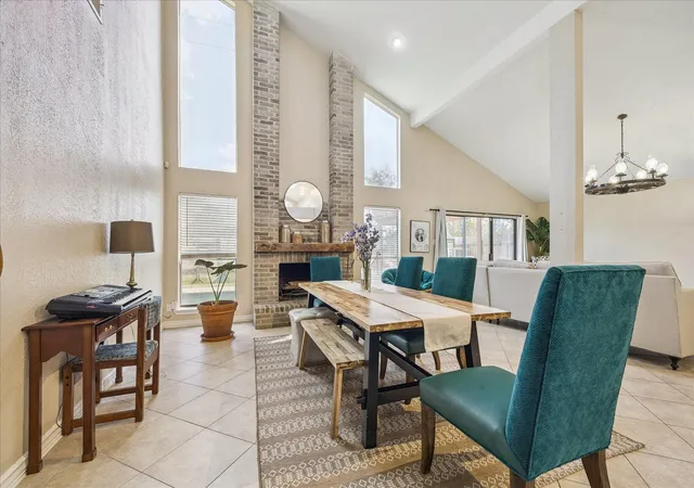 4th image of 5911 Donwhite Ln, Houston, TX 77088 | MLS# 39239318