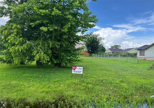 7th image of 3126 Crandon St, Houston, TX 77026 | MLS# 76366235