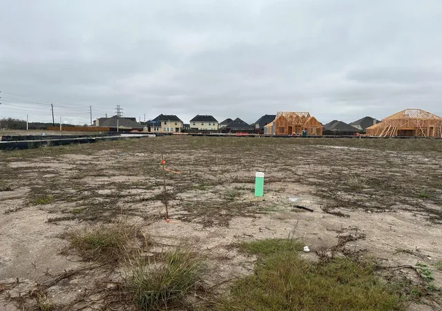 2nd image of 1826 N Wildflower Dr, Deer Park, TX 77536 | MLS# 32085458