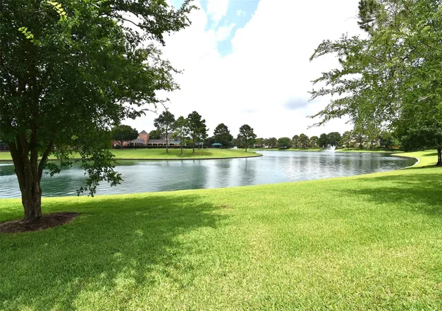 43rd image of 11202 Hundred Bridge Ln, Sugar Land, TX 77498 | MLS# 97570984