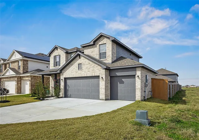 Photo 3 of Single family home for sale at 734 Stagecoach Dr, Dayton, TX 77535 | MLS# 81043449 | Listing updated on 2026-10-20