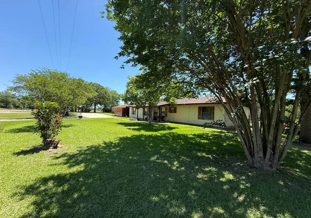 Homes for sale in Buffalo, TX | 10308 Farm Market 831, Buffalo, TX 75831 | MLS# 70610165