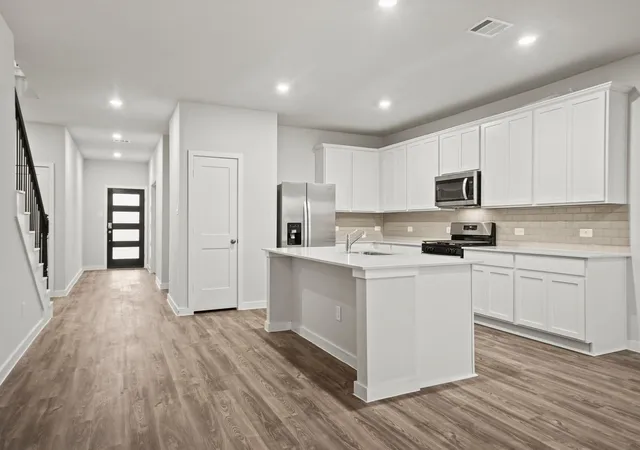 Photo 2 of Sale Pending at 25444 Blossom Ct, Montgomery, TX 77316 | MLS# 14912580 | Listing updated on 2026-08-19