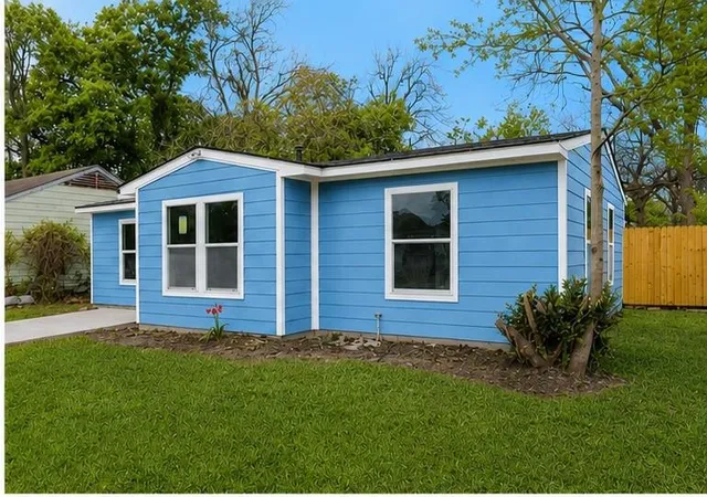 2nd image of 5317 Tarawa Rd, Houston, TX 77033 | MLS# 5325663