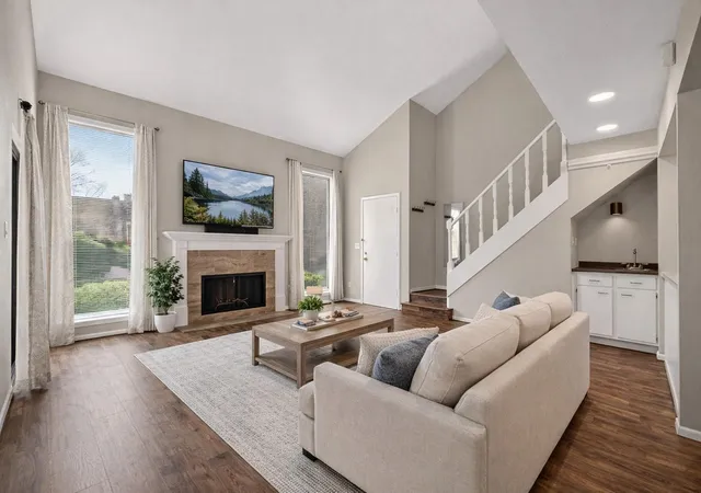 1st image of 8100 Cambridge St #80, Houston, TX 77054 | MLS# 37324916
