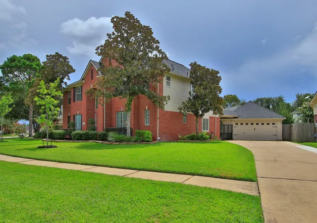 Photo 3 of Single family home for sale at 15727 Spring Trail, Houston, TX 77095 | MLS# 59001294 | Listing updated on 2026-09-18
