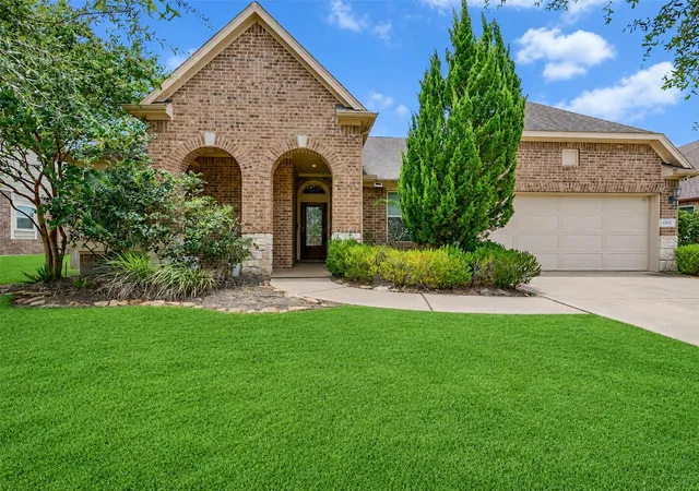 2nd image of 12831 Arlington Meadows Ln, Tomball, TX 77377 | MLS# 47431989