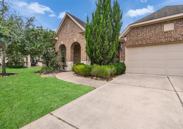 4th image of 12831 Arlington Meadows Ln, Tomball, TX 77377 | MLS# 47431989
