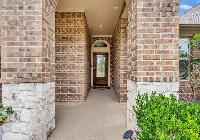 5th image of 12831 Arlington Meadows Ln, Tomball, TX 77377 | MLS# 47431989