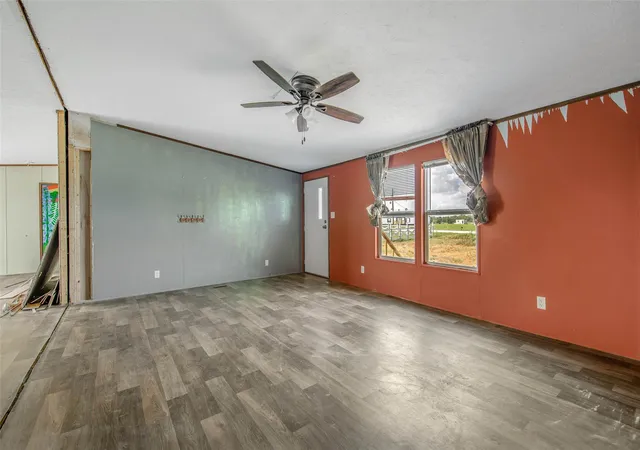 4th image of 7401 Catalina Hill Ct, Bryan, TX 77808 | MLS# 65303430