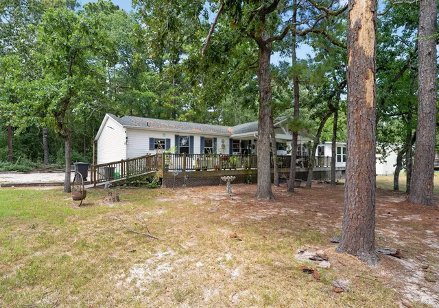 Photo 2 of Single family home for sale at 63 Wood Harbor, Trinity, TX 75862 | MLS# 63783607 | Listing updated on 2026-09-08