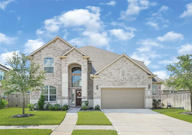 Photo 2 of Single family home for sale at 84 Carmel Dr, Manvel, TX 77578 | MLS# 69080316 | Listing updated on 2026-09-15