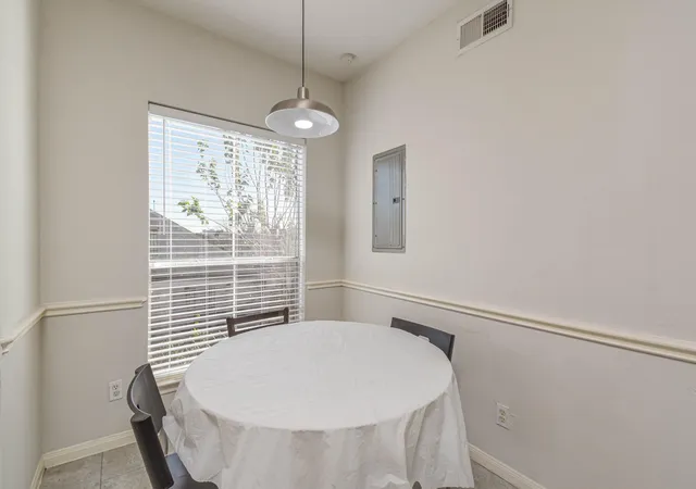 5th image of 6289 Wilcrest Dr, Houston, TX 77072