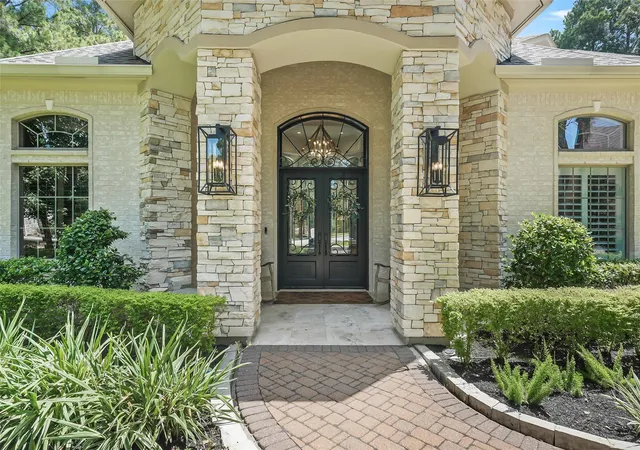 Photo 2 of Mansion for sale at 19 Harmony Links Pl, Spring, TX 77382 | MLS# 78665660 | Listing updated on 2026-09-05