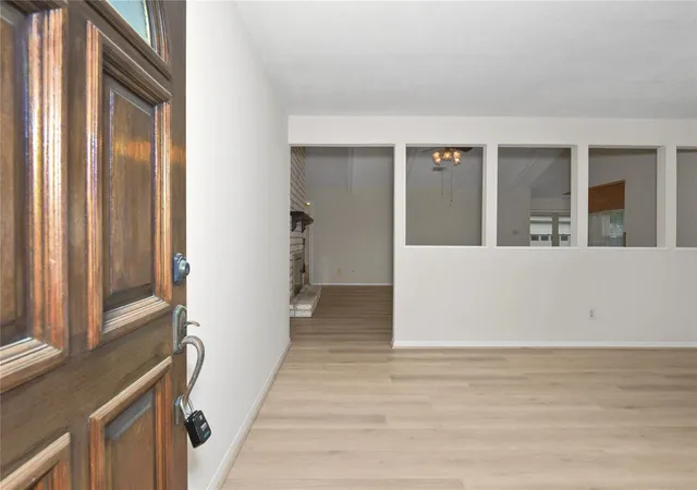 3rd image of 2834 Cotton Stock Dr, Sugar Land, TX 77479 | MLS# 18311870