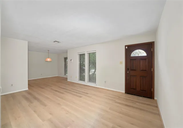 4th image of 2834 Cotton Stock Dr, Sugar Land, TX 77479 | MLS# 18311870