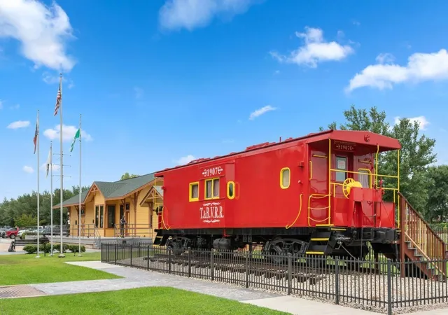 5th image of 22503 Royal Pecan Dr, Tomball, TX 77377 | MLS# 66686335