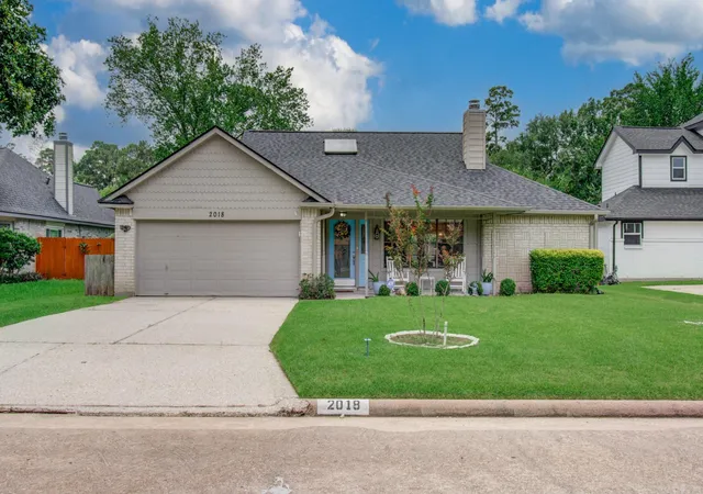 2nd image of 2018 Creston Dr, Spring, TX 77386 | MLS# 49926751