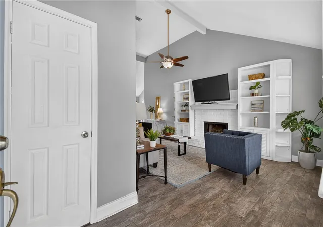 3rd image of 2018 Creston Dr, Spring, TX 77386 | MLS# 49926751