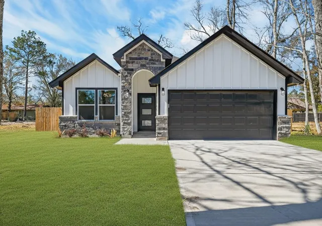 1st image of 604 Jefferson Ave, Cleveland, TX 77327 | MLS# 49756975
