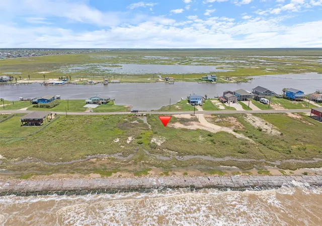 4th image of 0 Canal Dr, Bay City, TX 77414 | MLS# 9841056