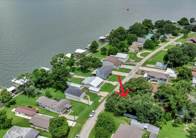 5th image of 683 Water View Dr, Livingston, TX 77351 | MLS# 72931129