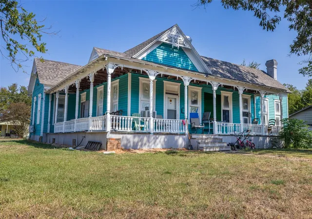 Homes for sale in Hearne, TX | 610 W Davis St, Hearne, TX 77859 | MLS# 55153350