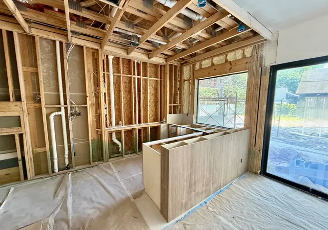 Photo 4 of Single family home for sale at 1701 Banks St, Houston, TX 77098 | MLS# 77437272 | Listing updated on 2026-09-11