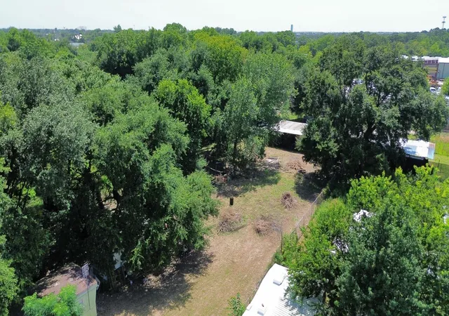 Photo 1 of Sale Pending at 13043 Ann Louise Rd, Houston, TX 77086 | MLS# 33344587 | Listing updated on 2026-08-24