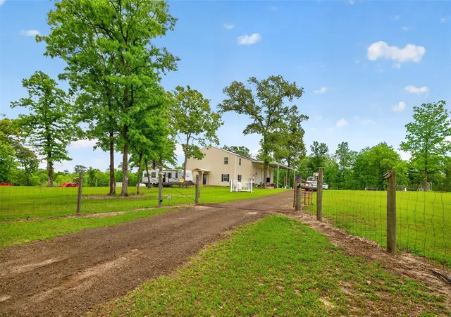 1st image of 530 County Road 263, Jasper, TX 75951 | MLS# 73030017