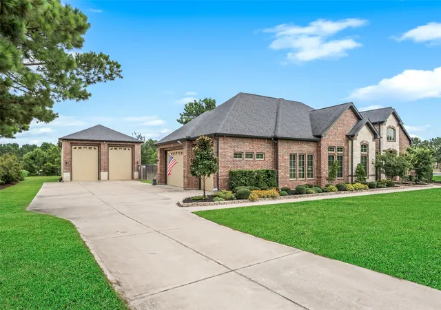 Photo 2 of Single family home for sale at 9108 Ridgelake Ct, Montgomery, TX 77316 | MLS# 5272159 | Listing updated on 2026-09-14