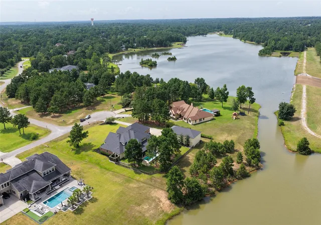 Photo 49 of Single family home for sale at 9108 Ridgelake Ct, Montgomery, TX 77316 | MLS# 5272159 | Listing updated on 2026-09-14