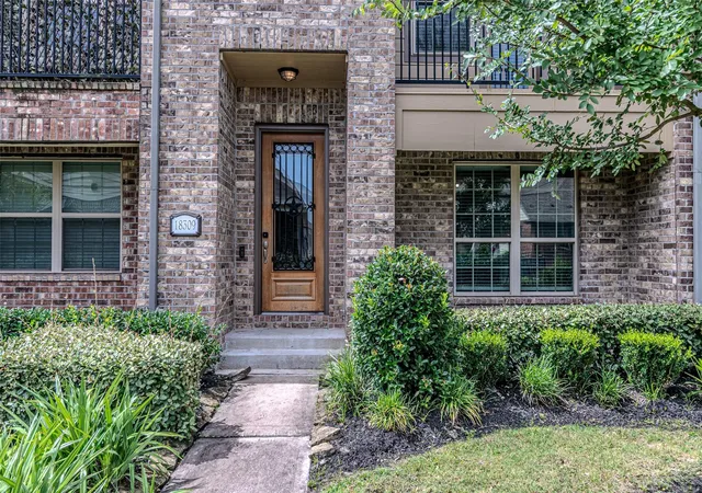 Photo 3 of Townhouse for sale at 18309 Crystal Knoll Dr, Cypress, TX 77433 | MLS# 38366873 | Listing updated on 2026-09-21