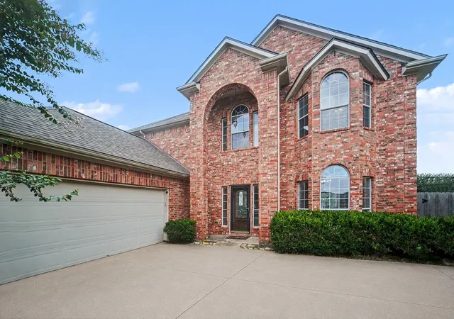 2nd image of 2014 Orchard Spring Dr, Pearland, TX 77581 | MLS# 82669550