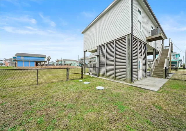 18th image of 962 Driftwood Dr, Port Bolivar, TX 77650 | MLS# 8530333