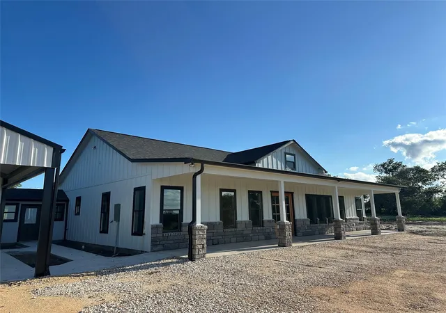 5th image of 3880 Hranicky Rd, Schulenburg, TX 78956 | MLS# 51556357