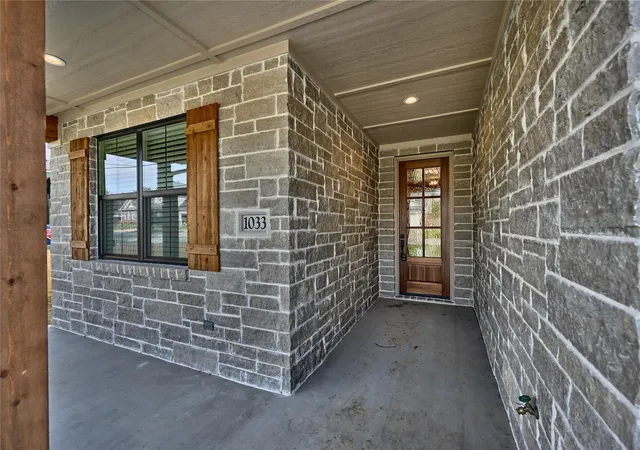 Photo 2 of Single family home for sale at 1033 S Masonic St, Bellville, TX 77418 | MLS# 49548883 | Listing updated on 2026-09-04