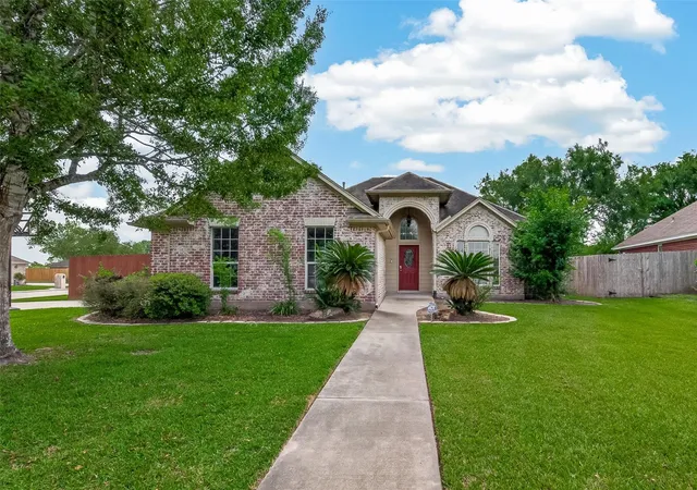 Homes for sale in Santa Fe, TX | 11803 Old Spanish Trl, Santa Fe, TX 77510 | MLS# 72831690