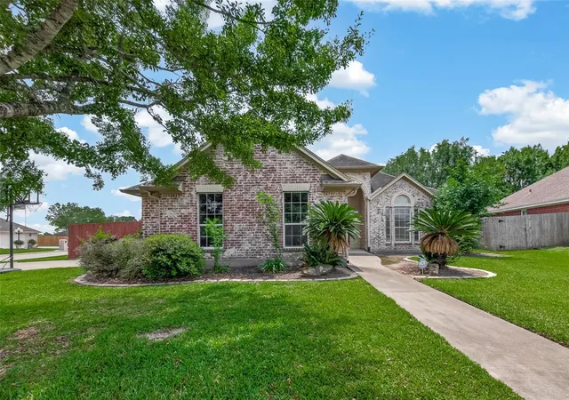 Homes for sale in Santa Fe, TX | 11803 Old Spanish Trl, Santa Fe, TX 77510 | MLS# 72831690