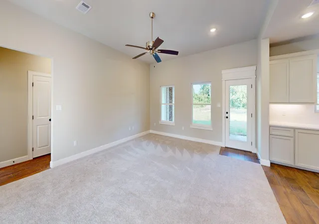 3rd image of 58 Lantana Ct, Lake Jackson, TX 77566 | MLS# 59270346