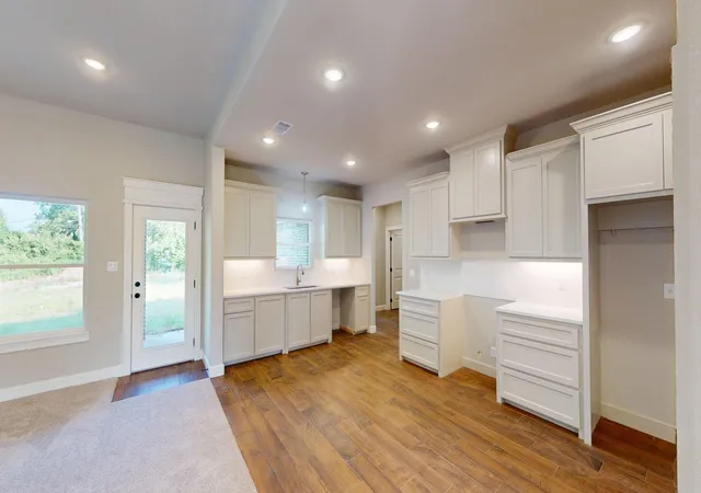 5th image of 58 Lantana Ct, Lake Jackson, TX 77566 | MLS# 59270346