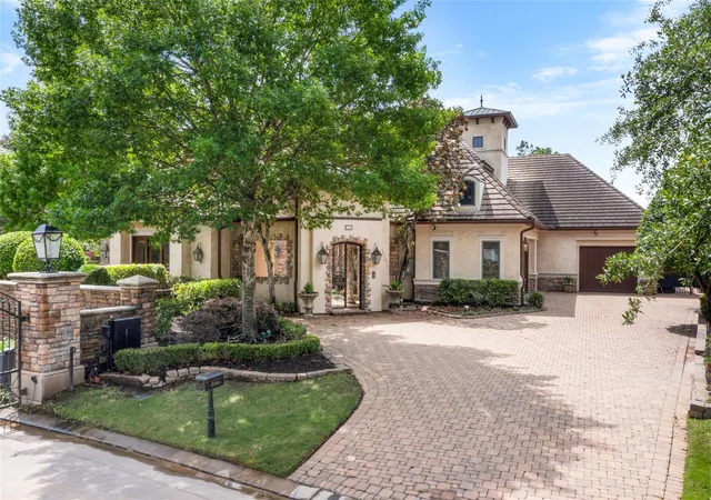 1st image of 11703 Empress Oaks Ct, Houston, TX 77082 | MLS# 83778511