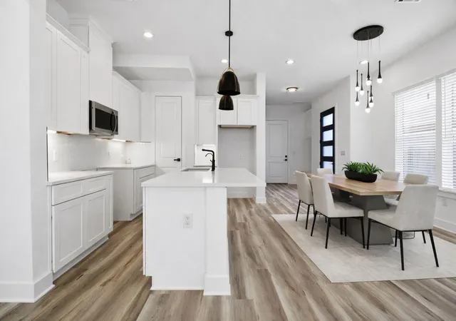 4th image of 6723 Burkett St, Houston, TX 77021 | MLS# 83103541