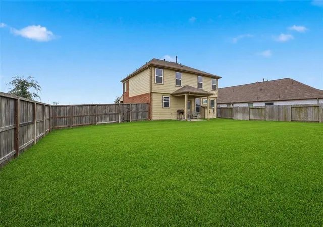 Photo 14 of Single family home for sale at 128 Shining Point Dr, Waller, TX 77484 | MLS# 24886041 | Listing updated on 2026-07-31