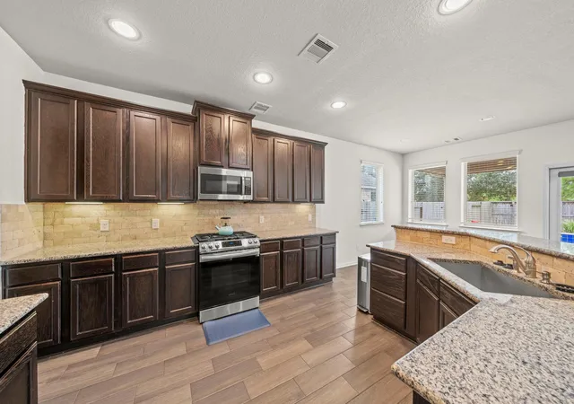 Photo 4 of Single family home for sale at 14815 Poplar Lake Trl, Cypress, TX 77429 | MLS# 74881053 | Listing updated on 2026-09-01