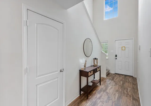 Photo 2 of Single family home for sale at 10035 Meadow Ml Forest Ln, Houston, TX 77044 | MLS# 85372529 | Listing updated on 2026-09-16