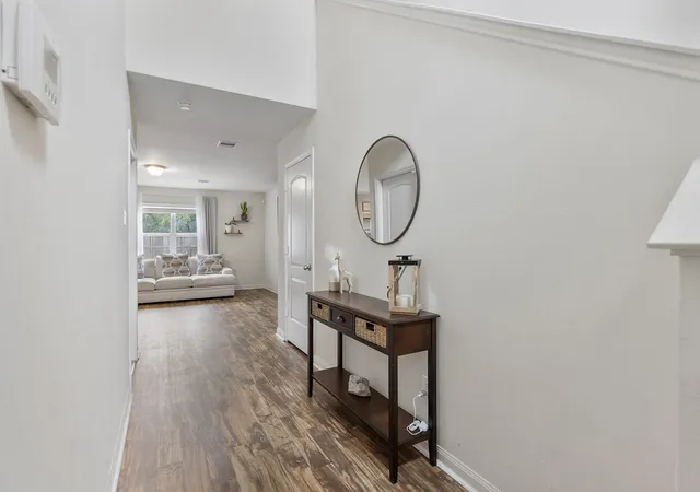 Photo 3 of Single family home for sale at 10035 Meadow Ml Forest Ln, Houston, TX 77044 | MLS# 85372529 | Listing updated on 2026-09-16