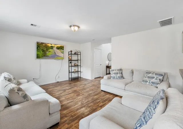 Photo 4 of Single family home for sale at 10035 Meadow Ml Forest Ln, Houston, TX 77044 | MLS# 85372529 | Listing updated on 2026-09-16