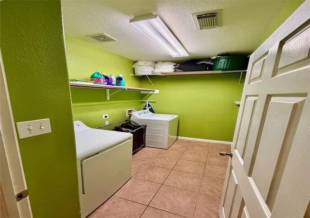Photo 4 of Single family home for sale at 21413 Quail Point Ln, Porter, TX 77365 | MLS# 78359650 | Listing updated on 2026-08-04