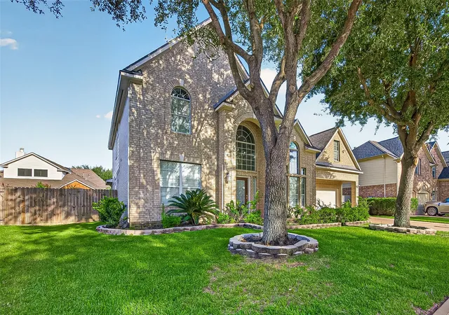 Photo 3 of Single family home for sale at 7219 Paradise Park Bnd, Richmond, TX 77407 | MLS# 17519612 | Listing updated on 2026-09-21